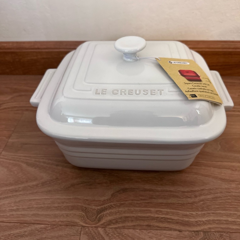 Le Creuset White Stoneware Shallow Square Covered Baker - Brand New